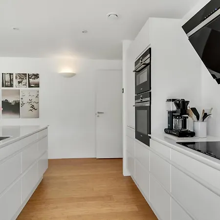 Gorgeous Home In Glesborg With Sauna *