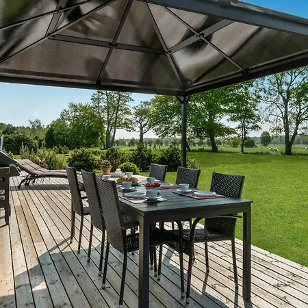 Gorgeous Home In Glesborg With Sauna